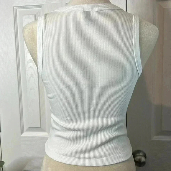 Universal Thread - Womens Slim Fit Ribbed Shrunken Tank Various Sizes - Picture 5 of 9